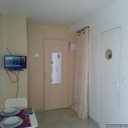 De Passage A Cergy-pontoise * إيرانييه